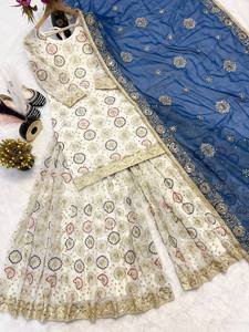 Nouvel ensemble Sharara et Dupatta pour fête, en micro-coton, infroissable, séchage rapide, réversible, longueur genou, design indien pakistanais pour femmes - Product Image 3