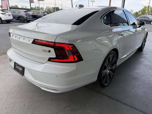 Certifié propre utilisé 2022 Volvo S90 B6 Inscription - Product Image 5