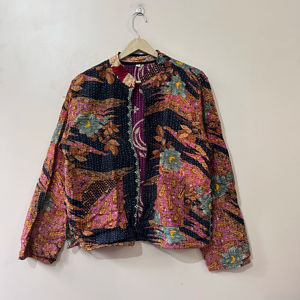Chaqueta Bordada Kantha Vintage Hecha a Mano de Algodón para Mujer, Chaqueta Reversible - Product Image 1