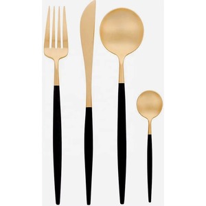 Juego de Cubiertos de Acero Inoxidable con Peso Equilibrado y Acabado Martillado - Ecológico, Duradero, Mejora la Comodidad al Comer, Añade un Toque Premium para Fiestas - Product Image 6