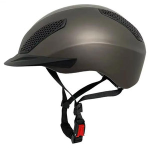 Casco de Equitación de Alta Calidad de Marca Privada con Color Personalizado, Materiales de Fibra de Carbono y Fibra de Vidrio - Product Image 2