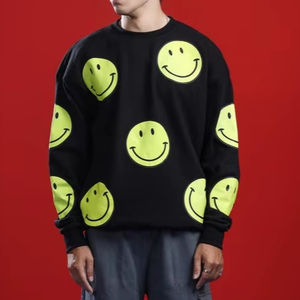 Vente en gros de sweat-shirt ras du cou en molleton 100% coton pour hommes pour Smiley Face sérigraphié avec sweat à capuche et sweat-shirt patchwork - Product Image 4