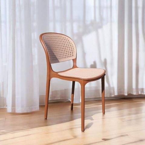 สีน้ำตาล