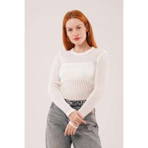 Blusa Blanca para Mujer con Mangas Largas Transparentes, Producto al por Mayor - Product Image 4