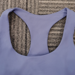 Logotipo personalizado Tops deportivos de las mujeres Sujetador deportivo personalizado Mujeres Sujetador de entrenamiento de tela suave transpirable de alto impacto Mujeres Gimnasio Sujetador deportivo - Product Image 2