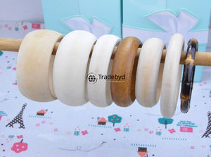 Bracelets en bois de style plage pour les magasins de surf collections d'été mode écologique par Tradebyd - Product Image 2