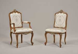 เก้าอี้รับประทานอาหารคลาสสิกที่ทำจากไม้มะฮอกกานีที่มีคุณภาพสูงที่มีสีน้ำตาลสำหรับเฟอร์นิเจอร์ห้องรับประทานอาหาร - Product Image 2