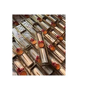 Boîte de défilement en verre métallique de qualité supérieure avec un délicat défilement artisanal pour ajouter une touche de sophistication aux intérieurs - Product Image 1