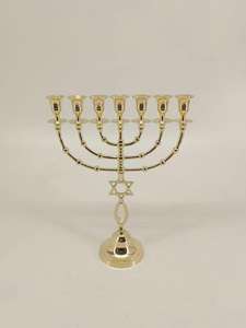 Candélabre en métal à cinq bras bougeoir fait à la main de qualité supérieure support décoratif de mariage de conception traditionnelle. - Product Image 3