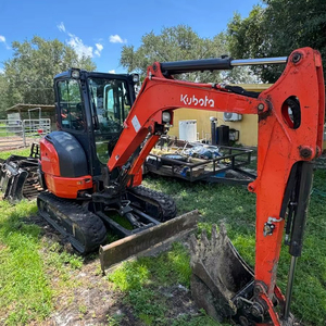 Miniexcavadora Kubota KX033-4 2022: Una Solución Potente para Excavaciones Compactas - Product Image 1