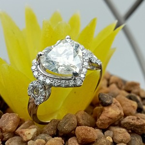 Women's Luxury 14K White Gold for Certified VVS Natural Diamond Classic Rounded Baguette Engagement Ring for Weddings & Parties - Product Image 6