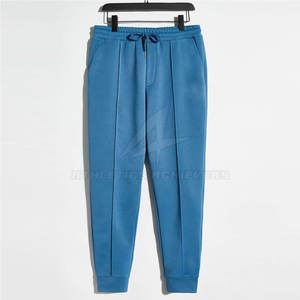 Chándal de hombre de alta calidad del fabricante de Pakistán en tallas grandes OEM personalizable invierno patrón sólido bajo MOQ aceptado - Product Image 5