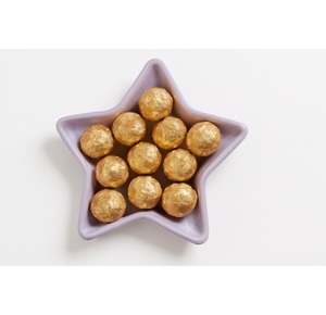 ถาดเสิร์ฟโลหะสำหรับตกแต่งสไตล์อมตะสำหรับงานแต่งงานและสร้างความประทับใจให้แขกด้วยความเงางามแบบเมทัลลิกและการออกแบบที่เก๋ไก๋ - Product Image 1