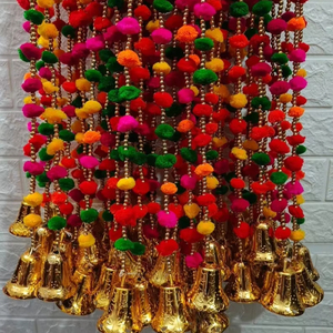 Guirlande à pompons multicolores, décoration de mariage indien, décoration de festival et de fête, décoration de Ganpati, toile de fond de scène - Product Image 1