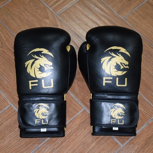 Gants de boxe professionnels en cuir véritable, respirants et confortables avec quatre couches - Product Image 2