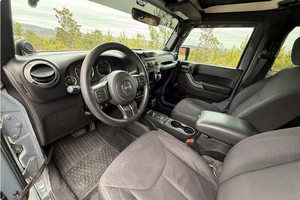 LISTO PARA CONDUCIR - JEEP WRANGLER SPORTT 2014 USADO CON VOLANTE A LA IZQUIERDA/DERECHA - Product Image 3