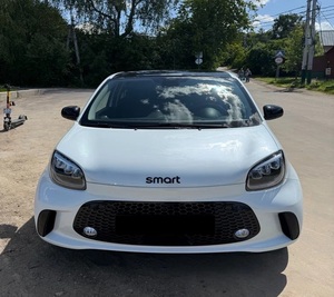VOITURE D'OCCASION 2020 F0RF0UR II Faible kilométrage Automatique Toit ouvrant panoramique Feux LED Feux diurnes LED 6 places Prête à être expédiée - Product Image 1