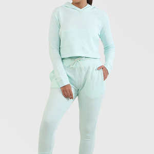 Sudaderas con capucha recortadas con logotipo frontal corto personalizado Calidad profesional Tallas grandes Top corto de invierno con capucha - Product Image 5