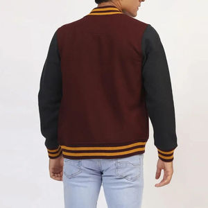 2025 chaqueta universitaria personalizada para hombre con capucha transpirable ropa de invierno Letterman mangas de cuero de vaca genuino nuevo al por mayor - Product Image 2