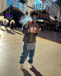 Fabricante personalizado Streetwear Vintage Boxy Fit sol desteñido ácido lavado algodón pesado recortado sudaderas con capucha de diamantes de imitación para hombres - Product Image 5