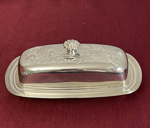 จานเคลือบเนยอลูมิเนียมสีเงินพร้อมฝาปิดเพื่อรักษาความสดของเนยให้ปลอดภัยสำหรับห้องครัวและโต๊ะทานอาหารเช้า - Product Image 3