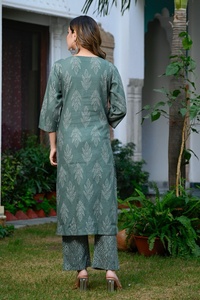 Kurta Leheriya Bordada de Algodón de Secado Rápido, Estilo Vintage Indio-Pakistaní, Larga hasta el Suelo, de Corte Holgado para Mujer, con Mangas Tres Cuartos - Product Image 5
