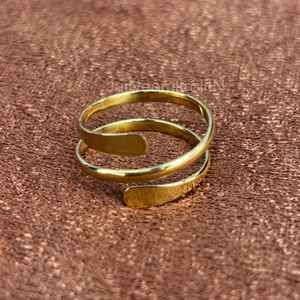 แหวนทองเหลืองปรับขนาดได้ออกแบบได้ตามต้องการปรับขนาดได้สำหรับของขวัญแต่งงานงานหมั้น - Product Image 1