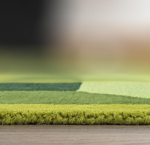 Tapis d'intérieur 100% laine, fait main, style Gustavien floral, motif labyrinthe géométrique de jardin, tons vert luxuriant, doux, épais et de haute qualité pour la maison - Product Image 2