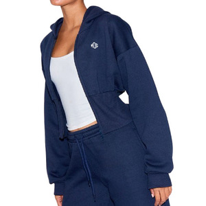 เสื้อฮู้ดครอปซิปเต็มตัวสำหรับผู้หญิง ผ้าฟลีซเนื้อนุ่ม ทรงหลวม แขนยาว สีพื้น ผลิตเสื้อผ้าขายส่ง - Product Image 1