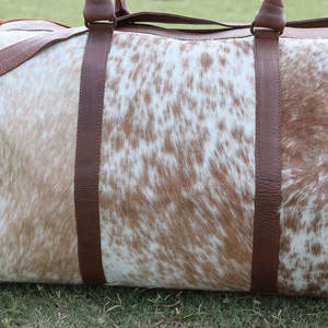 Sacs de sport en cuir de vachette personnalisés à bas prix 2025 nouveau Style en cuir décontracté sacs de sport en cuir de vachette utilisation de vêtements d'extérieur - Product Image 4