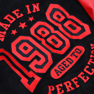 YUJIA, nuevo diseño, respetuoso con el medio ambiente, logotipo personalizado, chaqueta informal de gran tamaño para hombre, chaqueta universitaria de béisbol de invierno, chaqueta universitaria roja para hombre - Product Image 5