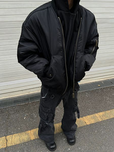 Custom OEM Hombres al por mayor Streetwear Oversized Unisex Satin Industries Winter Hood Sporty Racing Zipper Bomber Varsity Jacket - Product Image 6