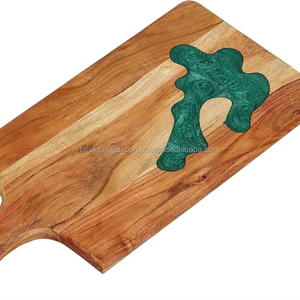 Planche à fromage en résine Planches à découper en résine Planche à découper en bois d'acacia et en résine avec poignée pour la cuisine Par FWE - Product Image 5