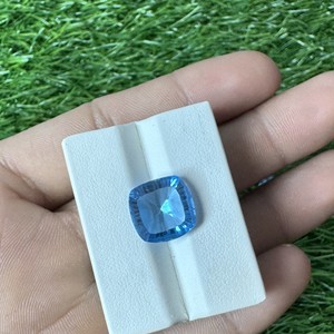 Forma de cojín Corte cóncavo Topacio azul suizo de 8,50 quilates tamaño libre para anillo Colgante Fabricación de joyas - Product Image 2