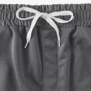 Pantalones cortos para correr informales de verano para hombre, Bermudas transpirables amigables con la piel, herramientas multibolsillo, diseño suelto en cuclillas, hecho de poliéster - Product Image 4