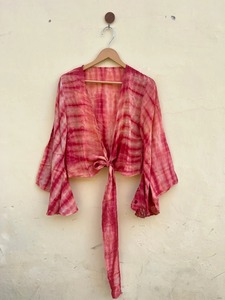 Blusa Retro Hippie para mujer, ropa de ciclo, Top informal, regalo para ella, Top corto Vintage bohemio de seda, Top envolvente, manga acampanada, corbata frontal - Product Image 6