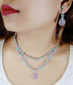 Conjunto de collar de doble capa hecho a mano de tendencia con piedras AD para bodas, compromisos, aniversarios, fiestas, gran idea de regalo - Product Image 4