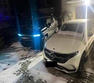 BENZ EQC 400 I (N293) USADO 2020, Bajo Kilometraje, Automático, Techo Panorámico, Luces LED, Luces Diurnas LED, 6 Asientos, Listo para Enviar - Product Image 1