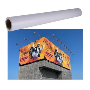 Bannière flexible en PVC brillant avec revêtement pour affiches publicitaires d'extérieur 240gsm 440gsm 510gsm Mesh Frontlit