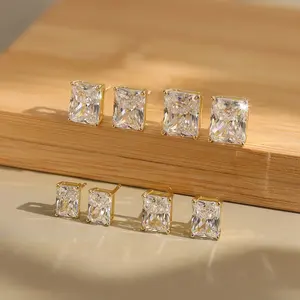 Pendientes de Botón Clásicos y Sencillos LZE, Chapados en Oro de 14K, Plata de Ley 925, con Circonita Cúbica Premium 8A, para Mujer - Product Image 3