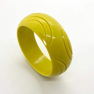 Brazalete de resina de gran calidad, brazaletes de joyería de moda para regalo, uso de fiesta para mujeres, brazalete de estilo clásico a bajo precio en la India - Product Image 2