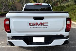 GMC Canyon AT4 2024 SUPER LIMPIO, LISTO PARA ENVIAR - Product Image 3