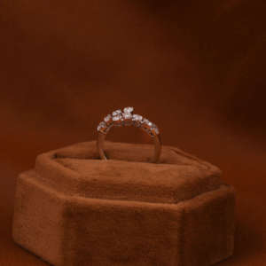 Bague de fiançailles multi-formes de luxe 4.0 carats plaquée or massif 18KT certifiée IGI avec bagues fines pour femmes en diamant cultivé en laboratoire - Product Image 5