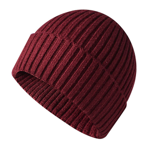 Bonnet en tricot chaud d'hiver en gros, imprimé tendance, personnalisé pour hommes, femmes et adultes, qualité professionnelle personnalisée en gros - Product Image 1