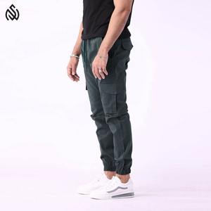กางเกงคาร์โก้น้ำหนักเบาอเนกประสงค์มีกระเป๋าสำหรับผู้ชายกางเกงคาร์โก้แบบมีซิประบายอากาศ - Product Image 2