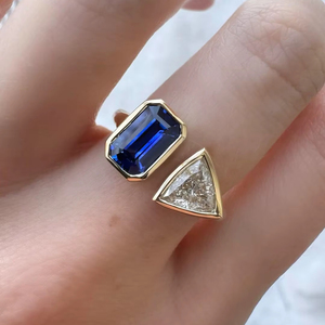 Bague tendance pour femme en or 18 carats plaqué or, avec diamants CVD blancs et bleus royaux de qualité supérieure, certifiée IGI, idéale pour les soirées, les mariages - Product Image 1