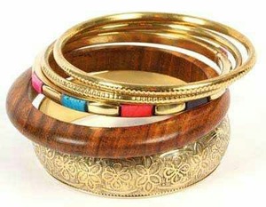 Ensemble de bracelets de mode en verre faits à la main de créateur vente directe d'usine avec bijoux et accessoires en métal - Product Image 2