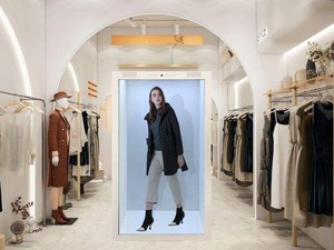 Best-seller Holobox Interactive Chatbot Device for Indoor Retail Smart Event Displays Educational Use OEM Supplier - Product Image 4