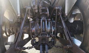 MF 4x4 en venta Tractores agrícolas usados Massey Ferguson 475 Tractor agrícola disponible en stock - Product Image 4