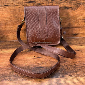 Nouveau Tan Alligator Motif Cross Body Sac En Cuir Cousu À La Main Mini Messenger Sling Sac pour Femmes Vintage Classy Esthétique Sacs - Product Image 4